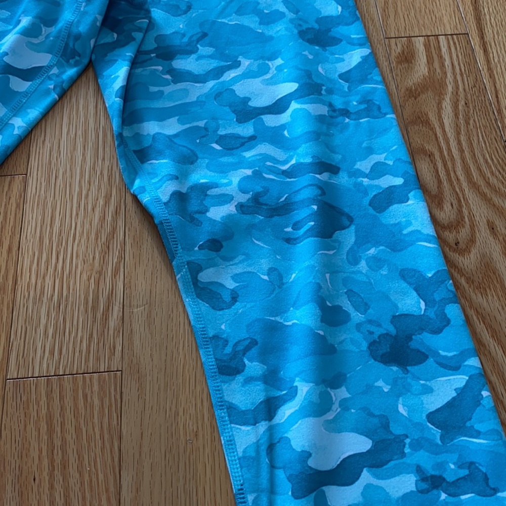 Glider Leggings View 3